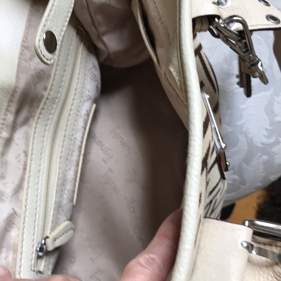 Tignanello Handbag, satchel Style - Picture 6 of 8